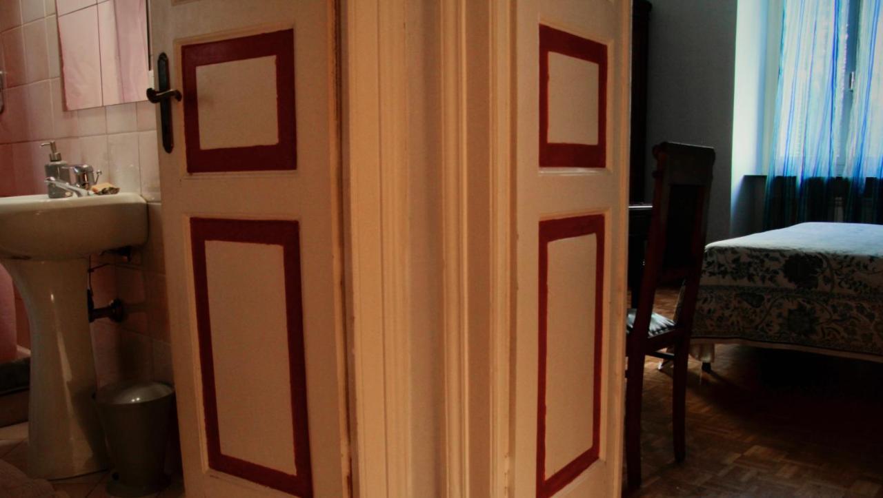 Artroom In Appartment 热那亚 外观 照片